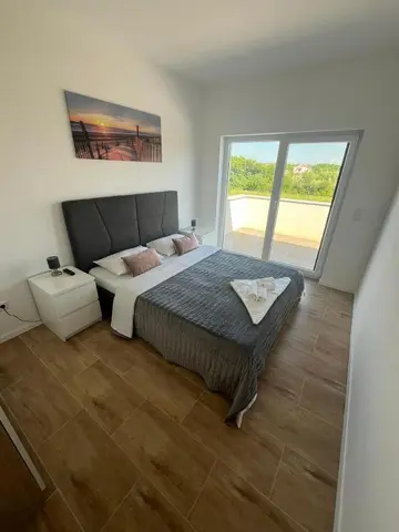 4-Bedroom Villa in Privlaka for Up to 10 Guests