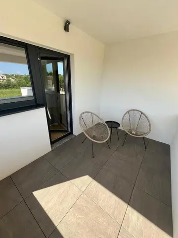 4-Bedroom Villa in Privlaka for Up to 10 Guests