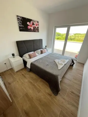 4-Bedroom Villa in Privlaka for Up to 10 Guests