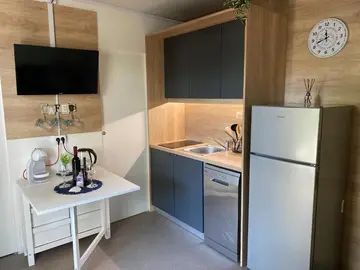 Mobile Home in Sv. Petar na Moru for 4 Guests