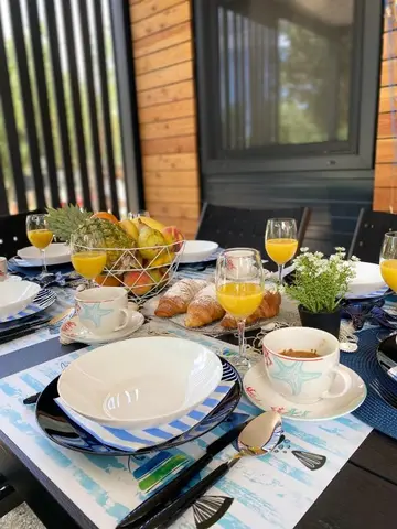 Mobile Home in Sv. Petar na Moru for 4 Guests