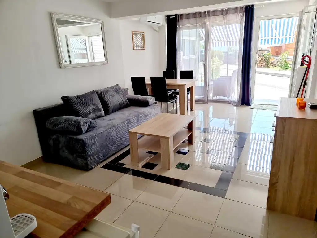Seafront Apartment for Up to 4 in Omišalj