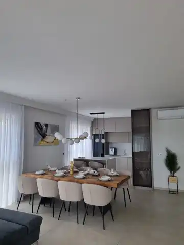 Modern 4-Bedroom Villa with Pool in Omišalj