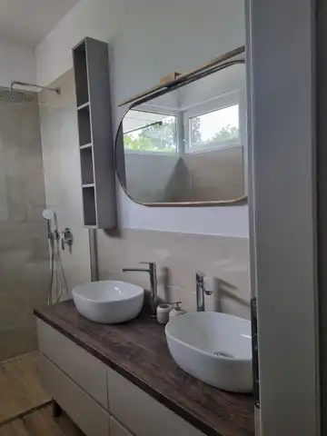 Modern 4-Bedroom Villa with Pool in Omišalj