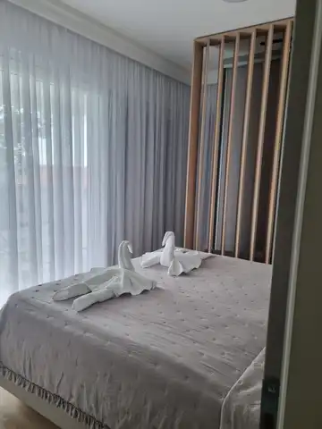 Modern 4-Bedroom Villa with Pool in Omišalj