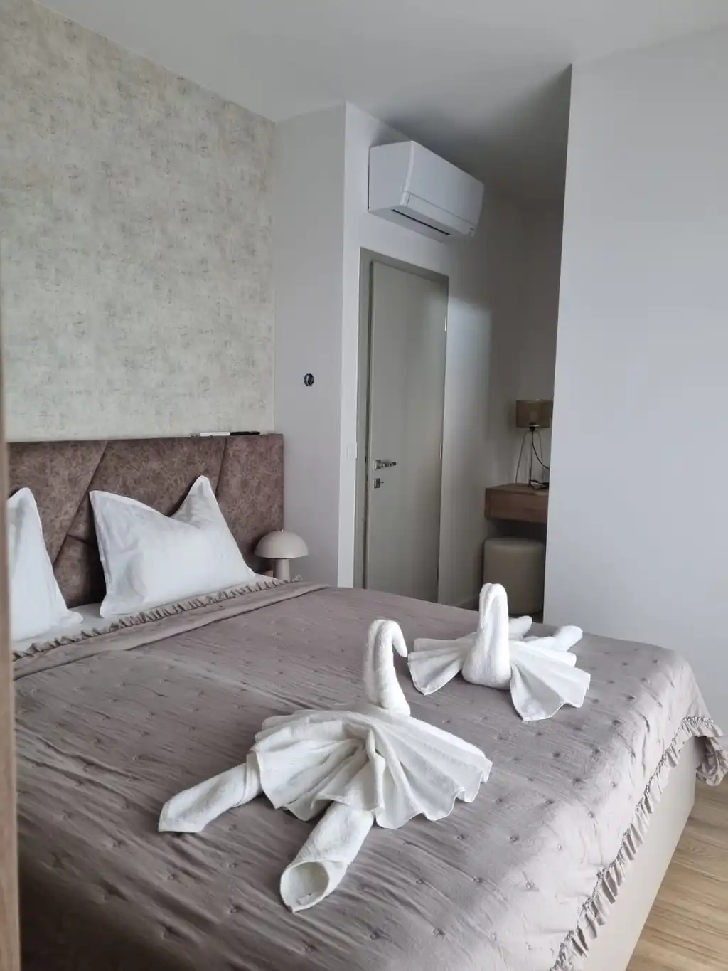 Modern 4-Bedroom Villa with Pool in Omišalj