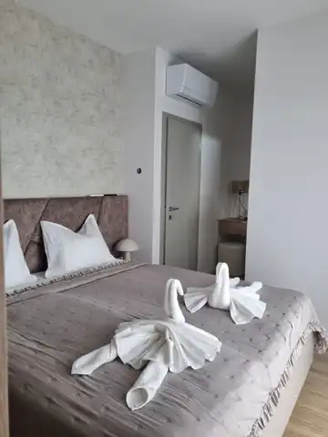 Modern 4-Bedroom Villa with Pool in Omišalj