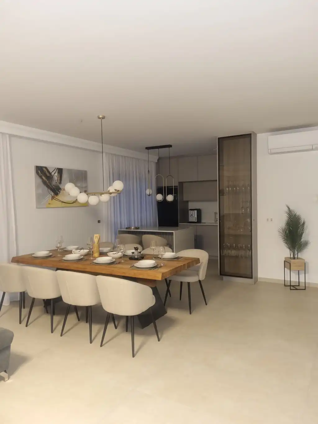 Modern 4-Bedroom Villa with Pool in Omišalj