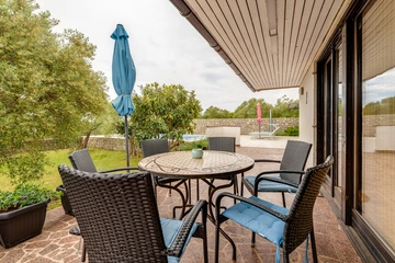 3-Bedroom Villa for Up to 8 Guests in Kornić