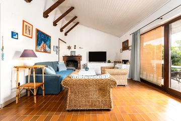 3-Bedroom Villa for Up to 8 Guests in Kornić