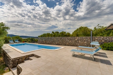 3-Bedroom Villa for Up to 8 Guests in Kornić