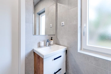 3-Bedroom Villa for Up to 8 Guests in Kornić