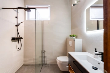 3-Bedroom Villa for Up to 8 Guests in Kornić