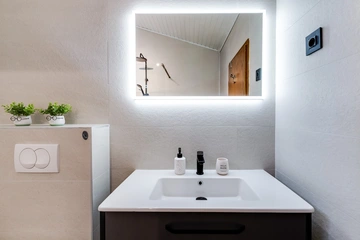 3-Bedroom Villa for Up to 8 Guests in Kornić