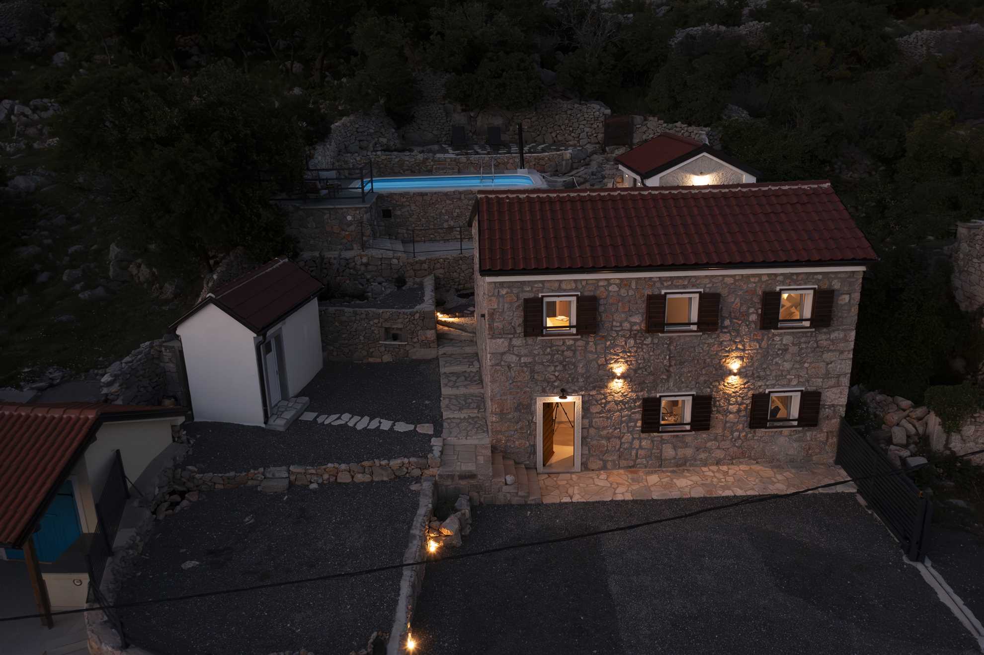 Villa with sea views and pool
