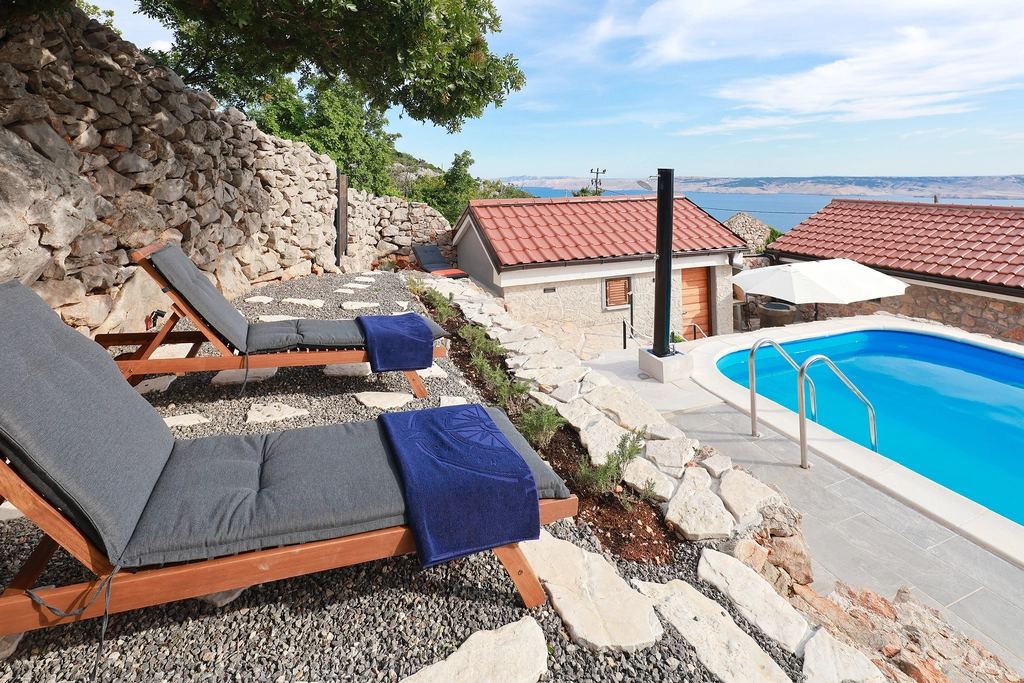 Stone Villa with Pool and Sea Views in Prizna