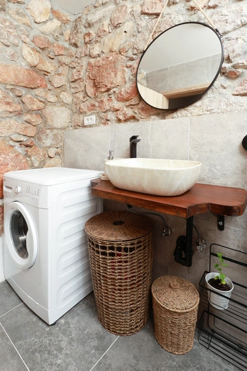 Stone Villa with Pool and Sea Views in Prizna