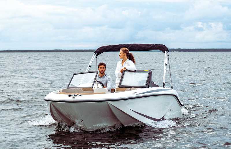 Quicksilver 525 aXess