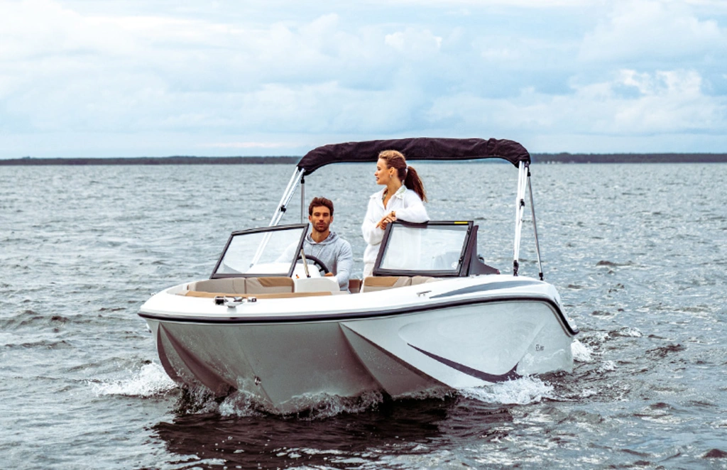 Quicksilver 525 aXess