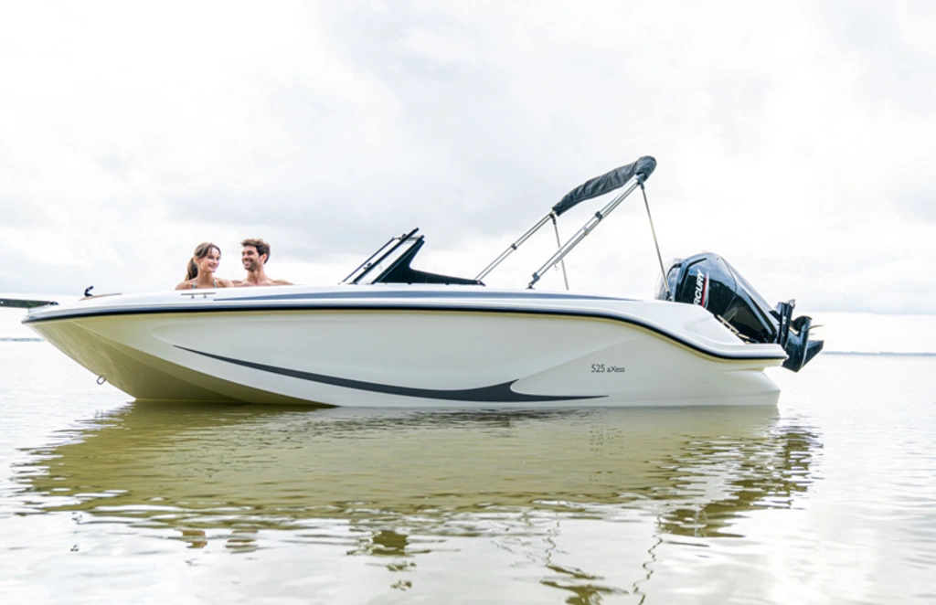 Quicksilver 525 aXess