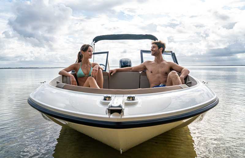 Quicksilver 525 aXess