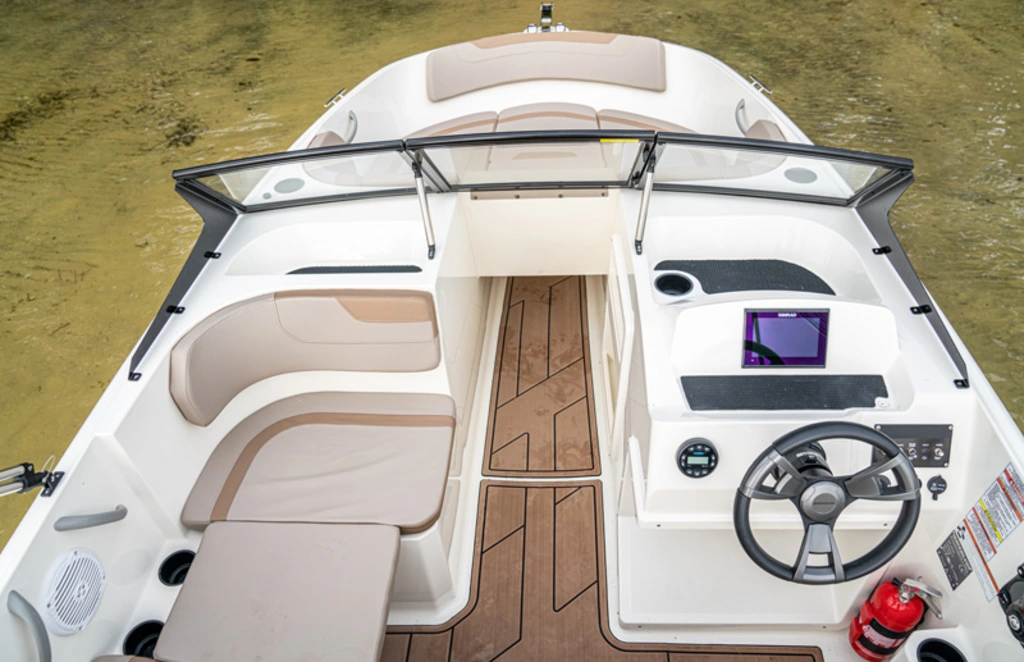 Quicksilver 525 aXess