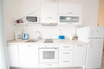 Sea-View Apartment in Bol for 6 Guests