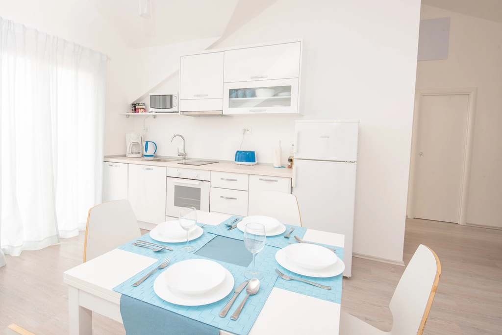 Sea-View Apartment in Bol for 6 Guests