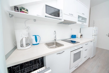 Sea-View Apartment in Bol for 6 Guests