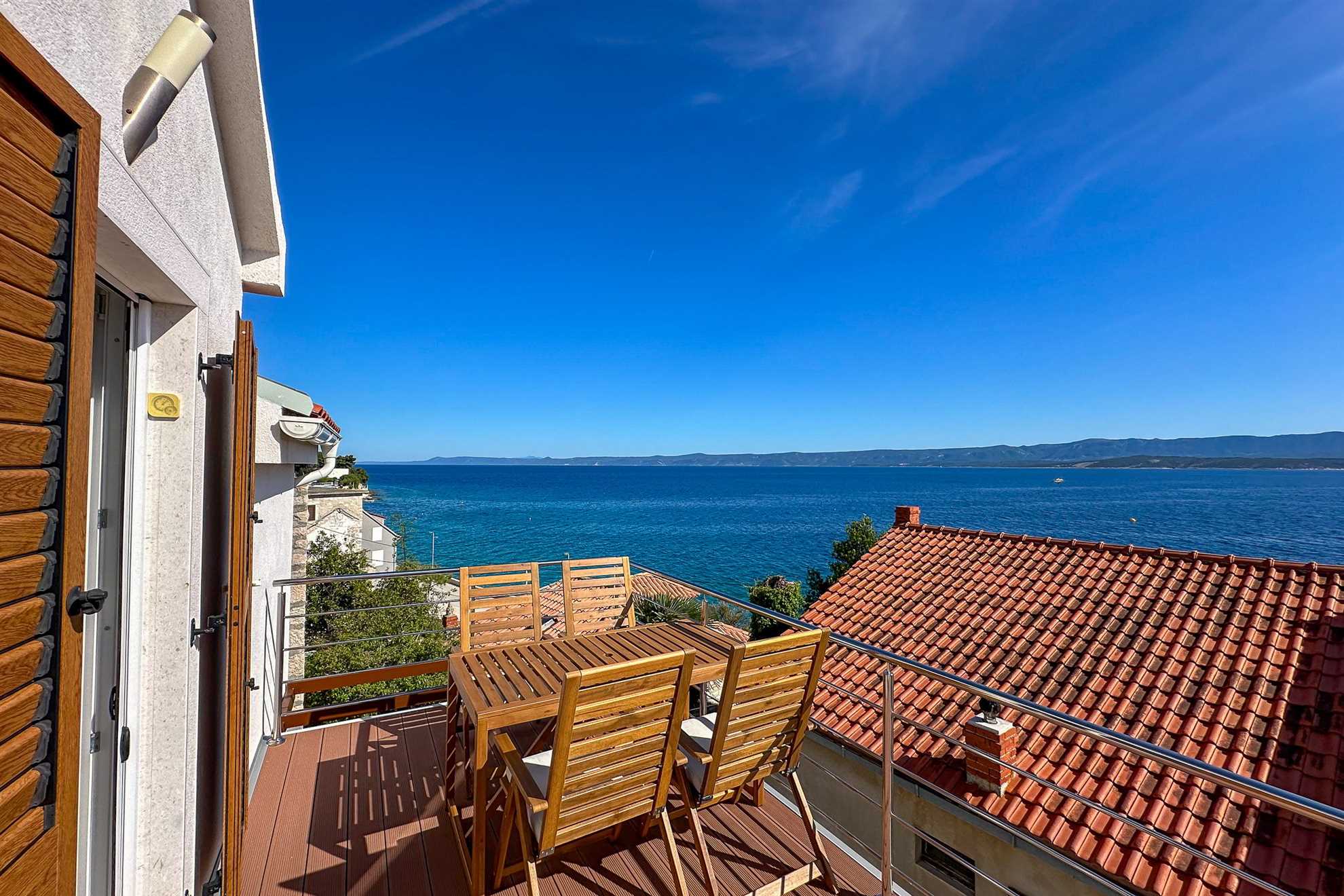 Penthouse apartment Sea