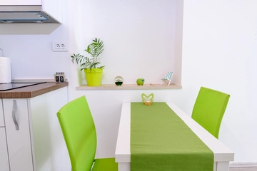 Studio for 2 with Sea View and Balcony in Bol