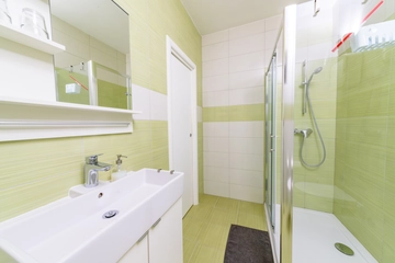 Studio for 2 with Sea View and Balcony in Bol