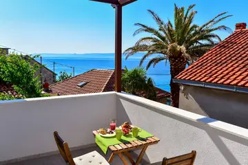 Studio for 2 with Sea View and Balcony in Bol