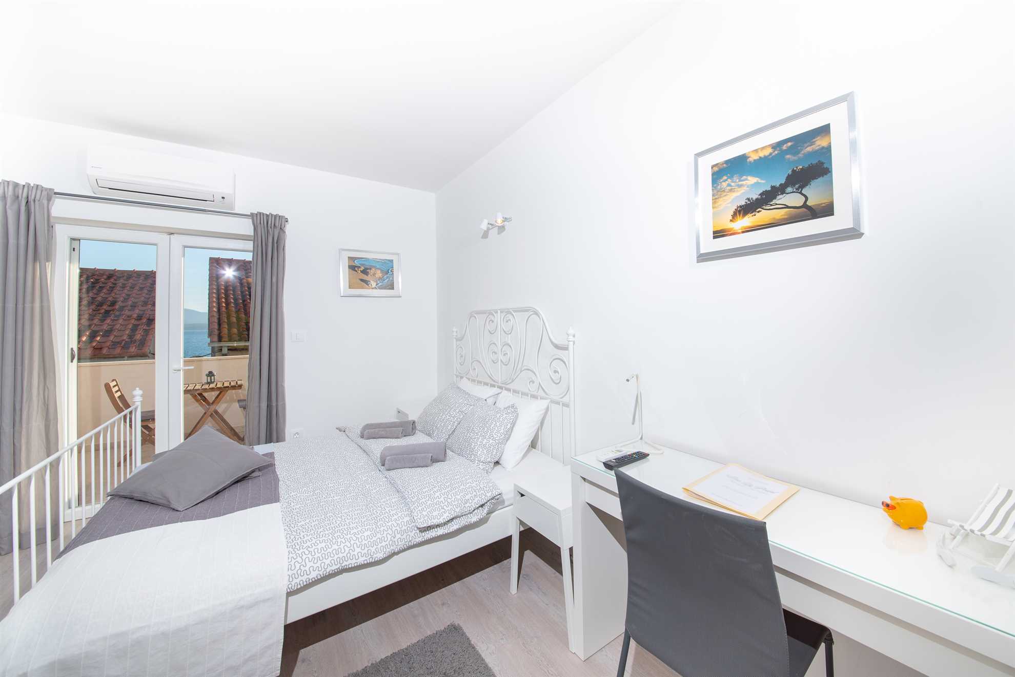 Cosy studio Stone for 2 with large balcony