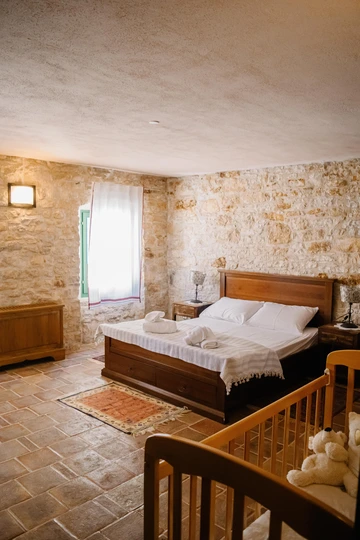 Svetvinčenat Villa for 10 Guests with 5 Bedrooms