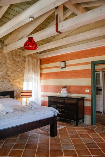 Svetvinčenat Villa for 10 Guests with 5 Bedrooms