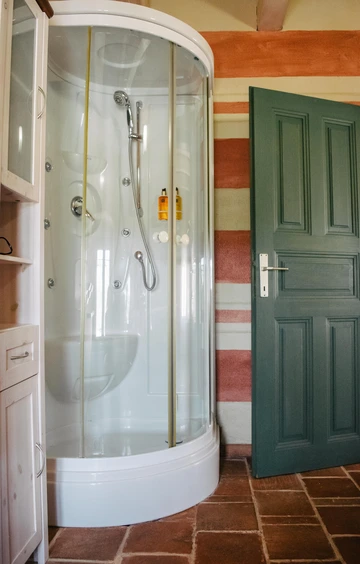 Svetvinčenat Villa for 10 Guests with 5 Bedrooms