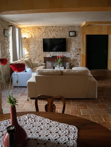 Svetvinčenat Villa for 10 Guests with 5 Bedrooms