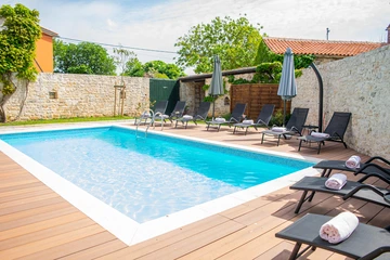 Svetvinčenat Villa for 10 Guests with 5 Bedrooms