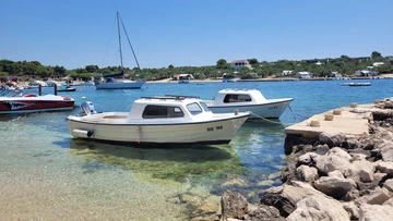 Villa with Sea Views and Pool in Drage