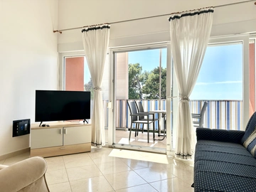 3-Bedroom Apartment in Umag for 6 Guests
