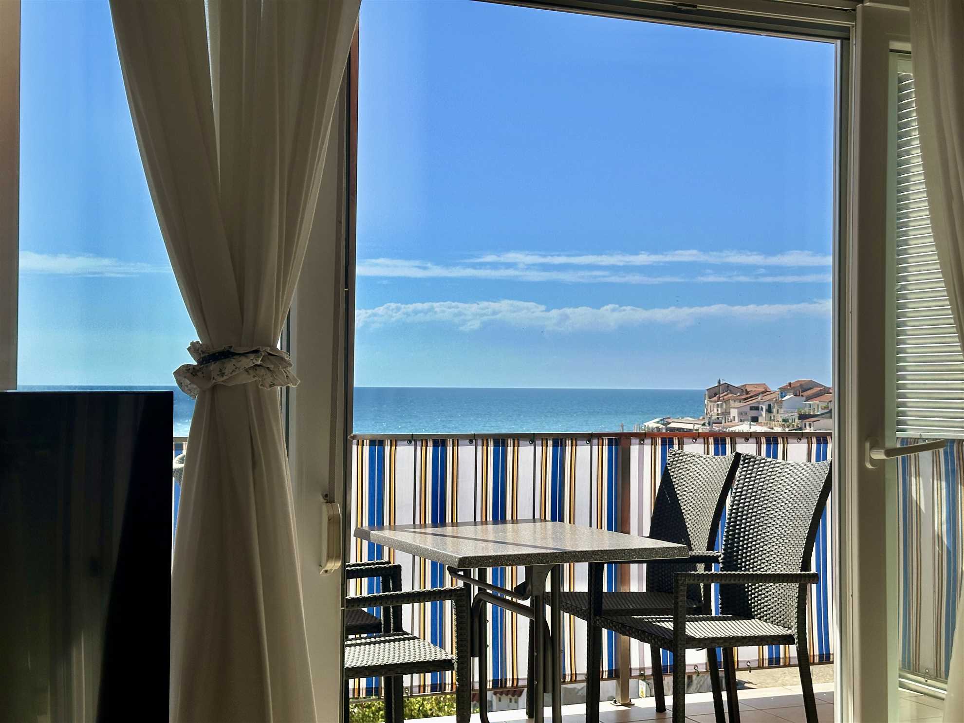 Elaine's View Apartment