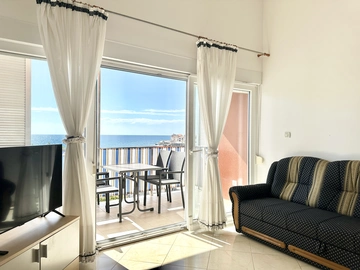 3-Bedroom Apartment in Umag for 6 Guests