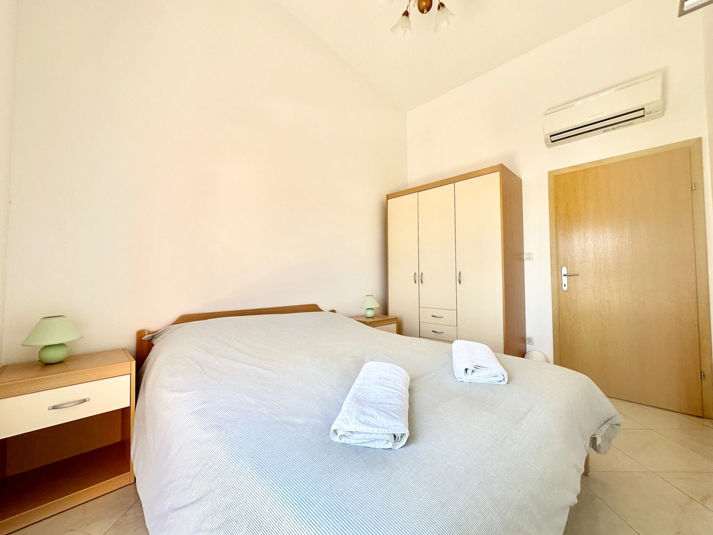 3-Bedroom Apartment in Umag for 6 Guests