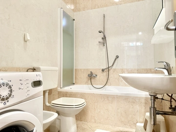 3-Bedroom Apartment in Umag for 6 Guests