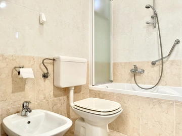 3-Bedroom Apartment in Umag for 6 Guests