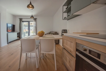 2-Bedroom Apartment in Umag for Up to 6 Guests