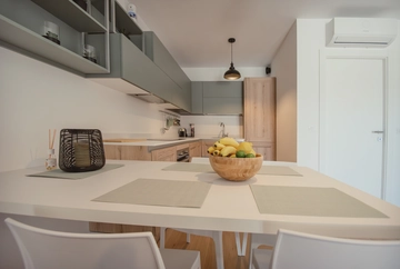 2-Bedroom Apartment in Umag for Up to 6 Guests