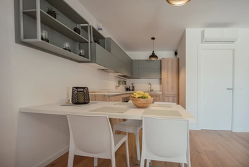 2-Bedroom Apartment in Umag for Up to 6 Guests