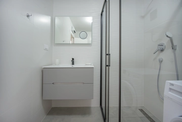 2-Bedroom Apartment in Umag for Up to 6 Guests